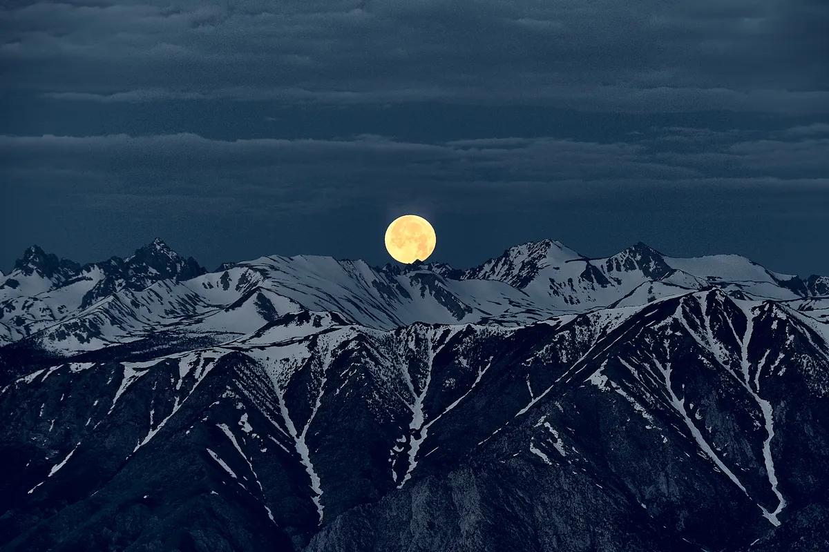 sierra-moonset